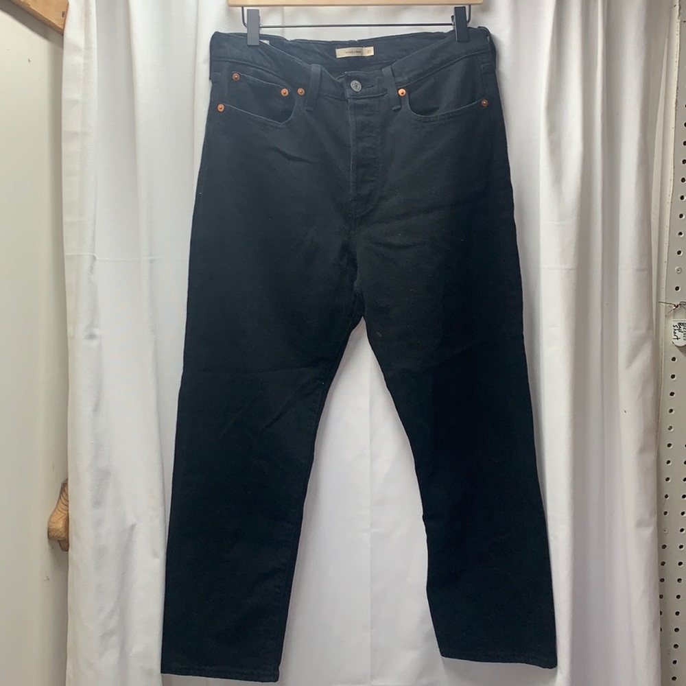 Levi’s Wedgie Straight Black Button Fly Jeans- Size 31x26